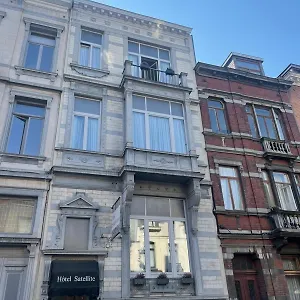 ** Hotel Satellite Bélgica
